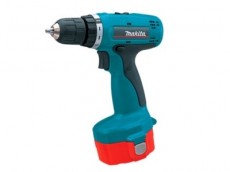 Аккумуляторная дрель-шуруповерт Makita 6261 DWPE