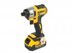 Аккумуляторный шуруповерт Dewalt DCF 886 M2. Купить по цене производителя. Характеристики 18В